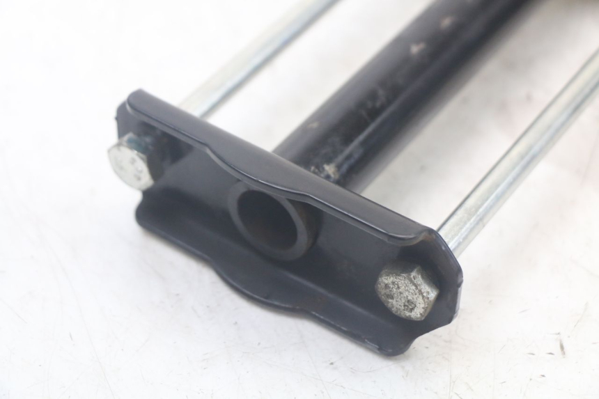 photo de SOPORTE DEL MOTOR PEUGEOT TKR TREKKER FURIOUS 50 (2005 - 2014) - Zoom estado de uso