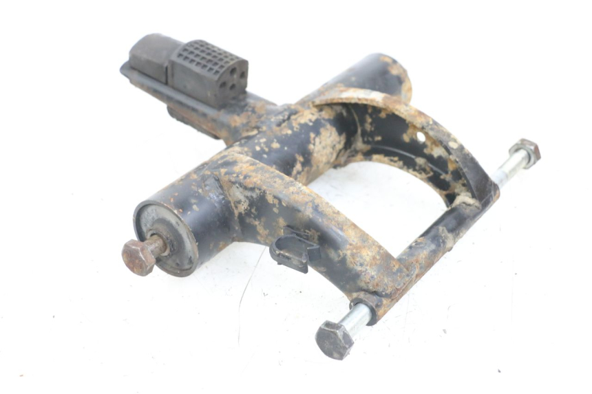 photo de SOPORTE DEL MOTOR PIAGGIO TYPHOON 80 (1994 - 1997) - Primer plano técnico