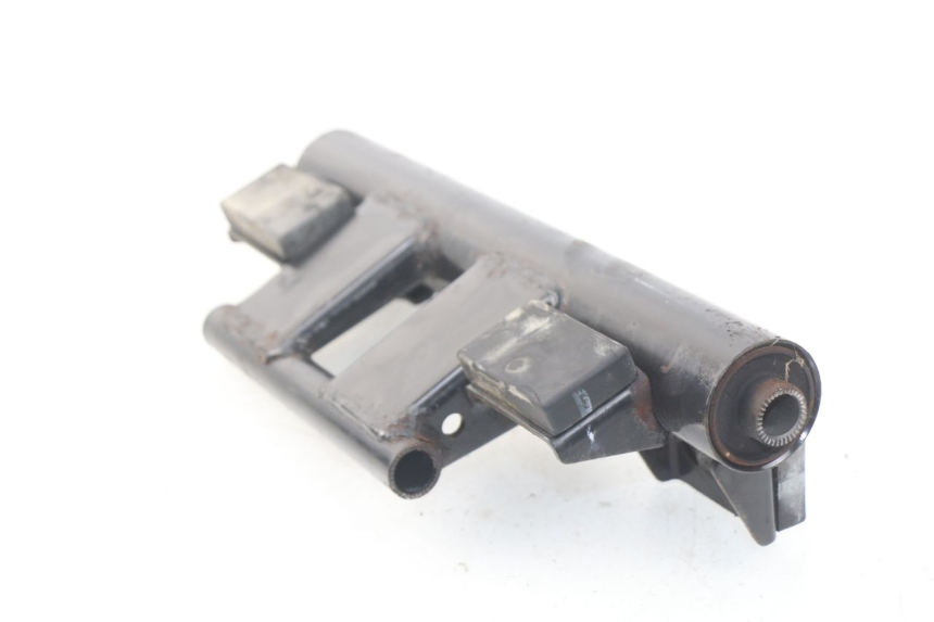 photo de SOPORTE MOTOR SUZUKI UC EPICURO 125 (1999 - 2003) - Detalle de la pieza