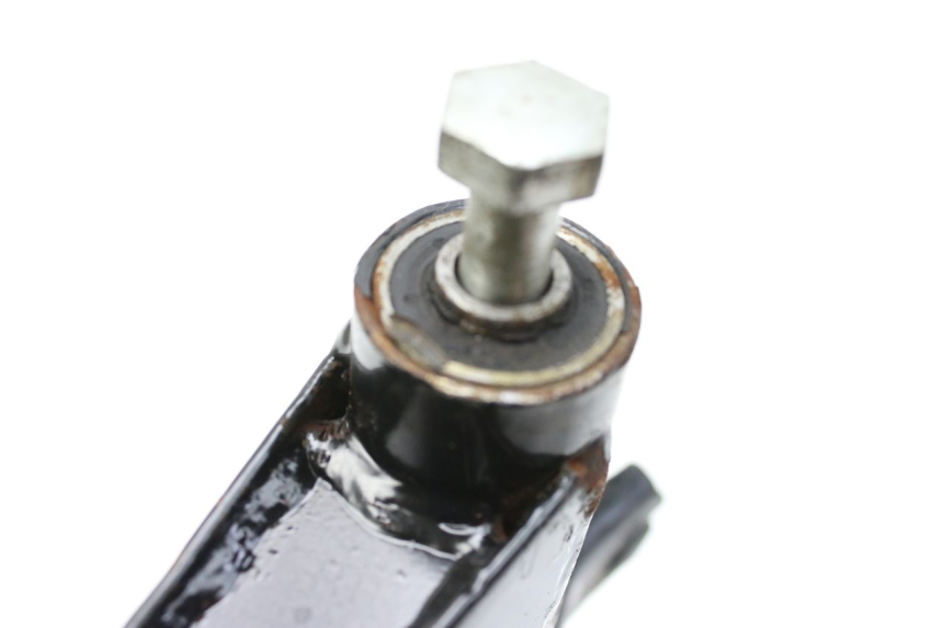 photo de SOPORTE DEL MOTOR PEUGEOT V-CLIC VCLIC 50 (2007 - 2013) - Primer plano técnico