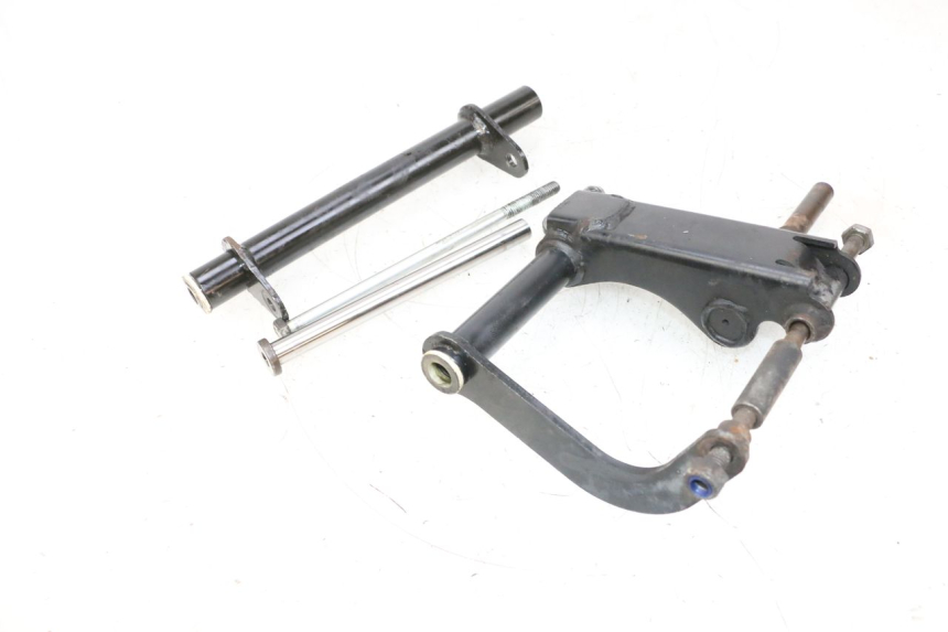 photo de SOPORTE MOTOR PIAGGIO VESPA GTS SUPER IE 125 (2009 - 2016) - Vista principal