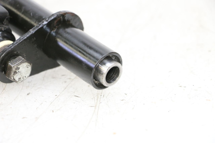 photo de SOPORTE MOTOR PIAGGIO VESPA GTS SUPER IE 125 (2009 - 2016) - Otra perspectiva