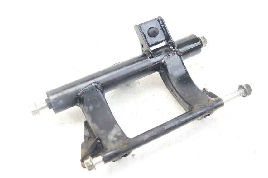 photo de SOPORTE DEL MOTOR HONDA VISION NSC R 50 (2013 - 2015) - Primer plano técnico