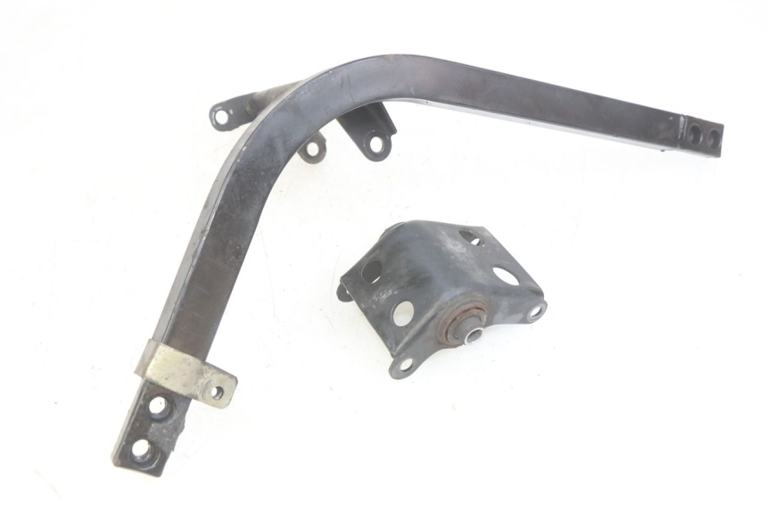 photo de SOPORTE DEL MOTOR DAELIM VJ ROADWIN FI 125 (2008 - 2017) - Otra perspectiva