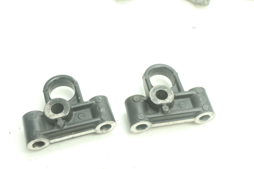 photo de SOPORTE MOTOR YAMAHA WAVE RUNNER GP R 1200 (2000 - 2003) - Primer plano técnico