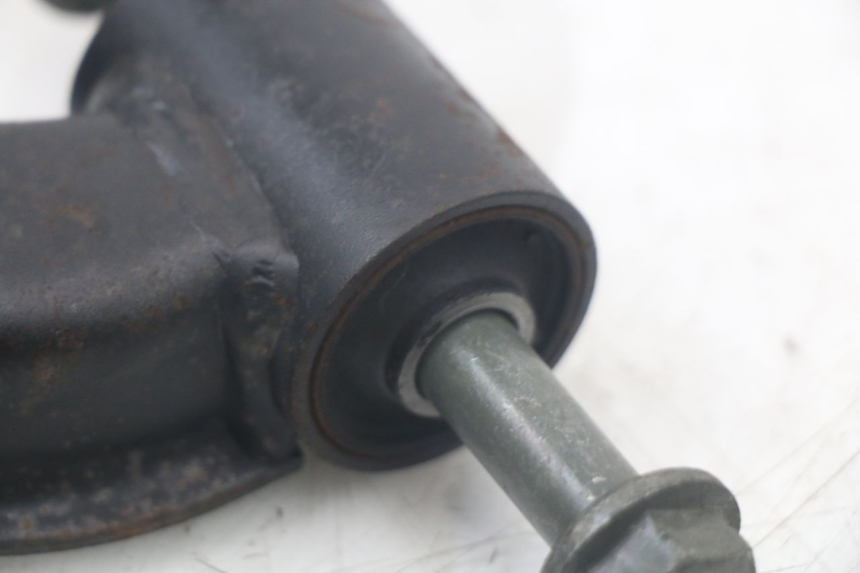 photo de SOPORTE DEL MOTOR YAMAHA XMAX X-MAX 125 (2006 - 2009) - Otra perspectiva