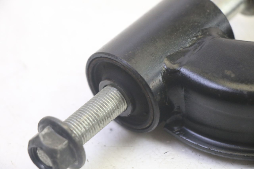 photo de SOPORTE DEL MOTOR YAMAHA XMAX X-MAX 125 (2006 - 2009) - Otra perspectiva