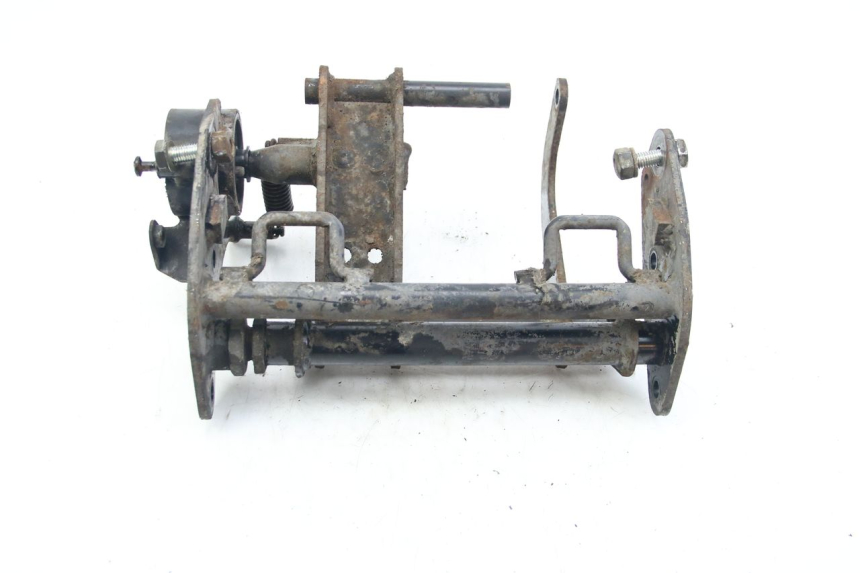 photo de SOPORTE DEL MOTOR PIAGGIO X9 EVOLUTION 125 (2003 - 2007) - Primer plano técnico