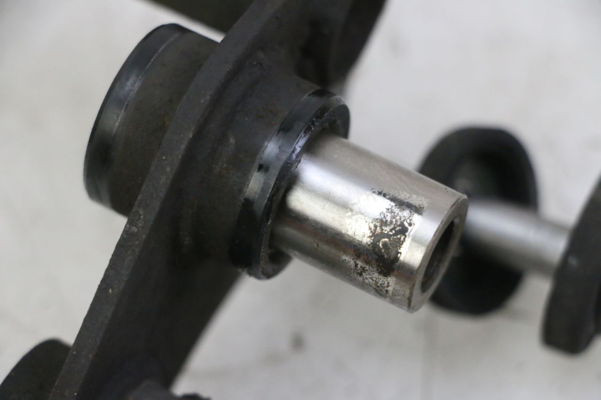 photo de SOPORTE DEL MOTOR YAMAHA FZS FAZER 600 (2001 - 2003) - Otra perspectiva