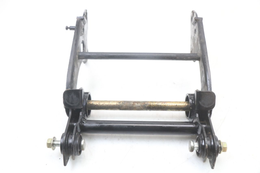 photo de SOPORTE DEL MOTOR YAMAHA YP MAJESTY 125 (2002 - 2006) - Otra perspectiva