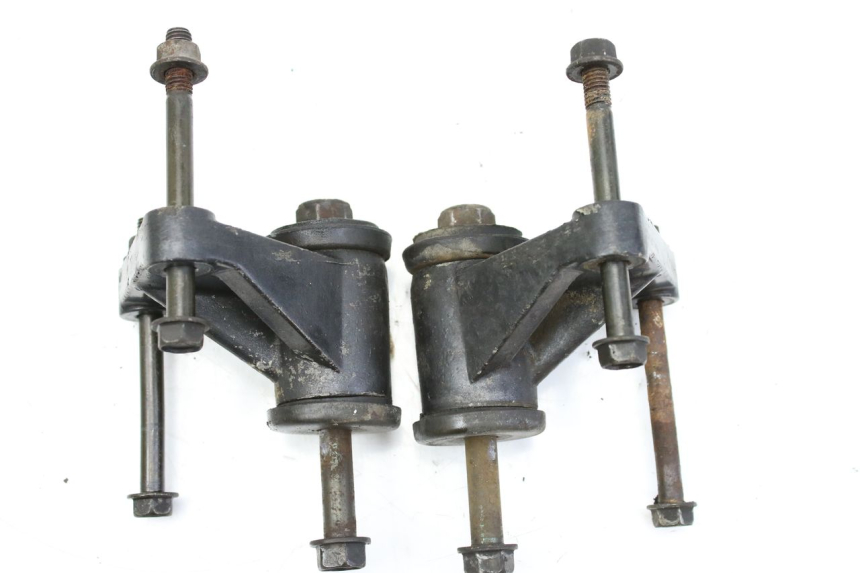 photo de SOPORTE DEL MOTOR KAWASAKI ZEPHYR 1100 ( - 1995) - Otra perspectiva