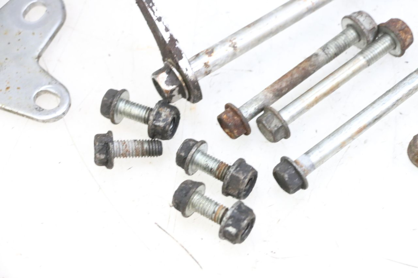 photo de SOPORTE MOTOR KYMCO ZING 125 (1997 - 2003) - Estado de la superficie y material