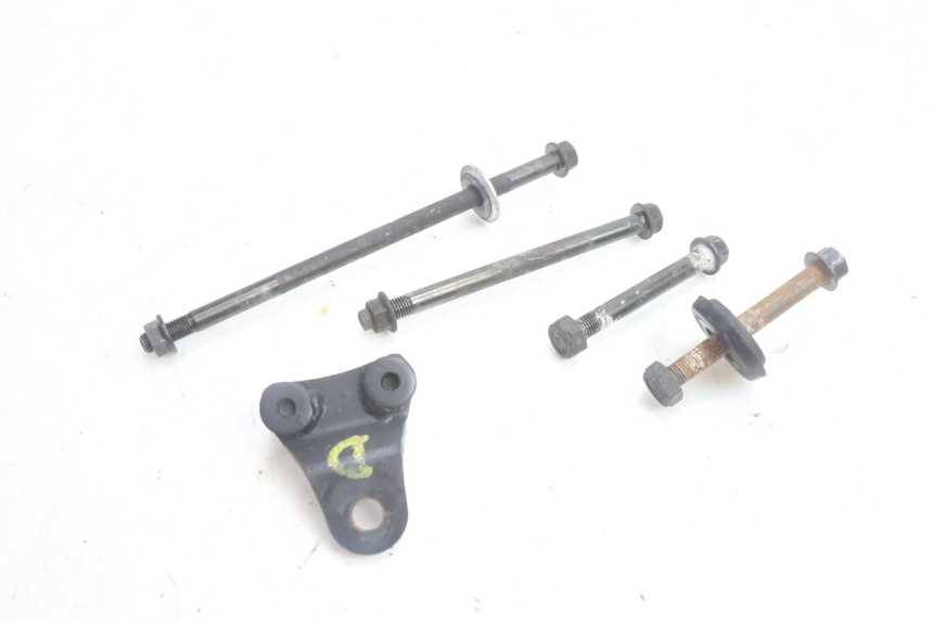 photo de SOPORTE MOTOR KAWASAKI ZZR 600 (1995 - 2004) - Detalle de la pieza