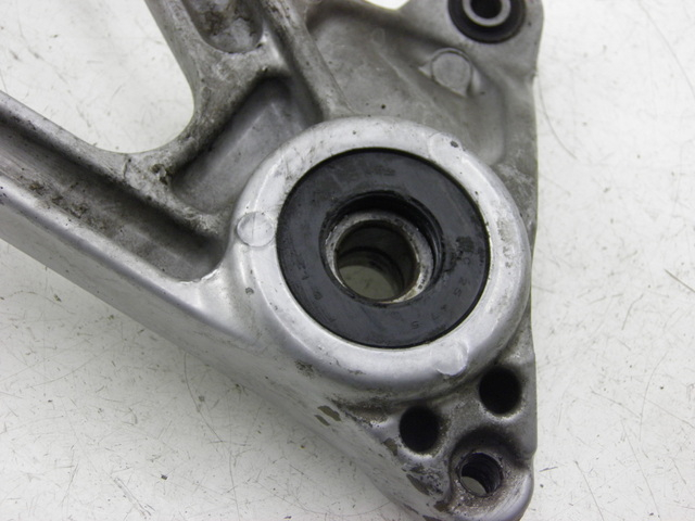 photo de MONTAJE TUBO ESCAPE HONDA SH 125 (2003 - 2004) - Otra perspectiva