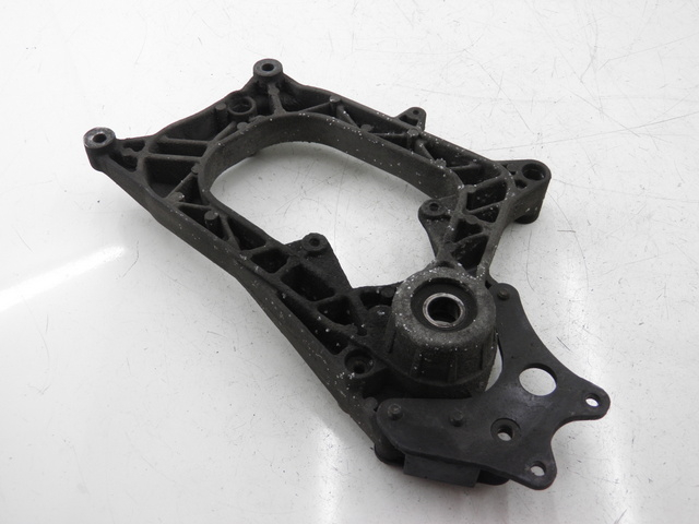 photo de MONTAJE TUBO ESCAPE PIAGGIO MP3 RL 125 (2006 - 2014) - Detalle de la pieza