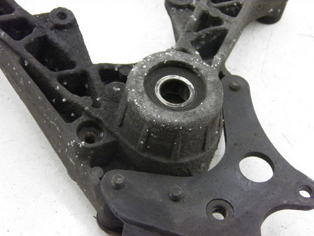 photo de MONTAJE TUBO ESCAPE PIAGGIO MP3 RL 125 (2006 - 2014) - Zoom estado de uso