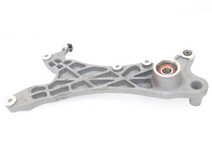 photo de MONTAJE TUBO ESCAPE KYMCO AGILITY CITY 16P 125 (2015 - 2021) - Zoom estado de uso