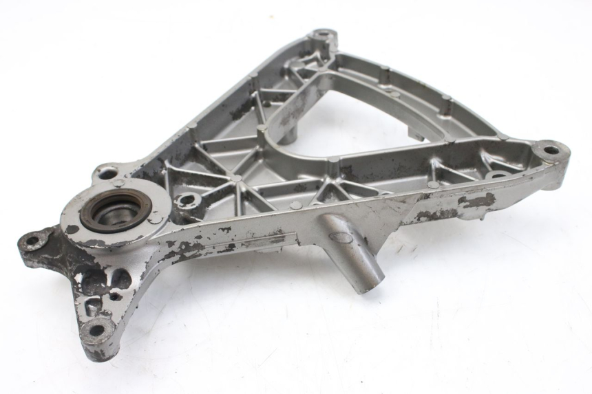 photo de SOPORTE DE ESCAPE SUZUKI AN BURGMAN 400 (2006 - 2010) - Zoom estado de uso