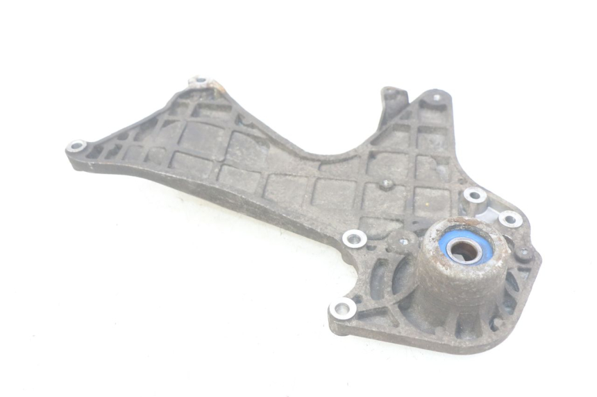 photo de SOPORTE DE ESCAPE PIAGGIO BEVERLY 125 (2010 - 2015) - Detalle de la pieza