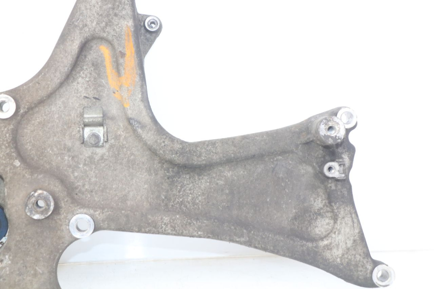 photo de SOPORTE DE ESCAPE PIAGGIO BEVERLY 125 (2010 - 2015) - Zoom estado de uso