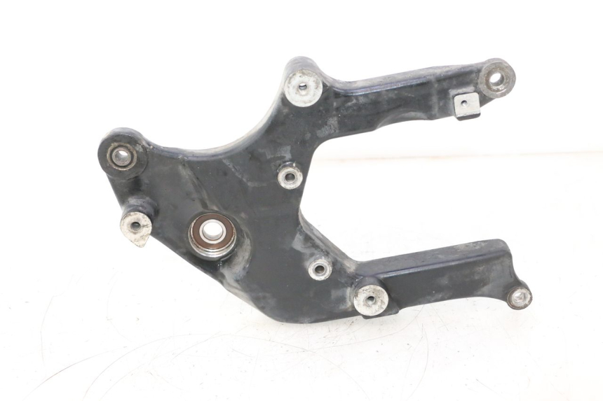 photo de SOPORTE DE ESCAPE SUZUKI BURGMAN 125 (2007 - 2014) - Vista principal