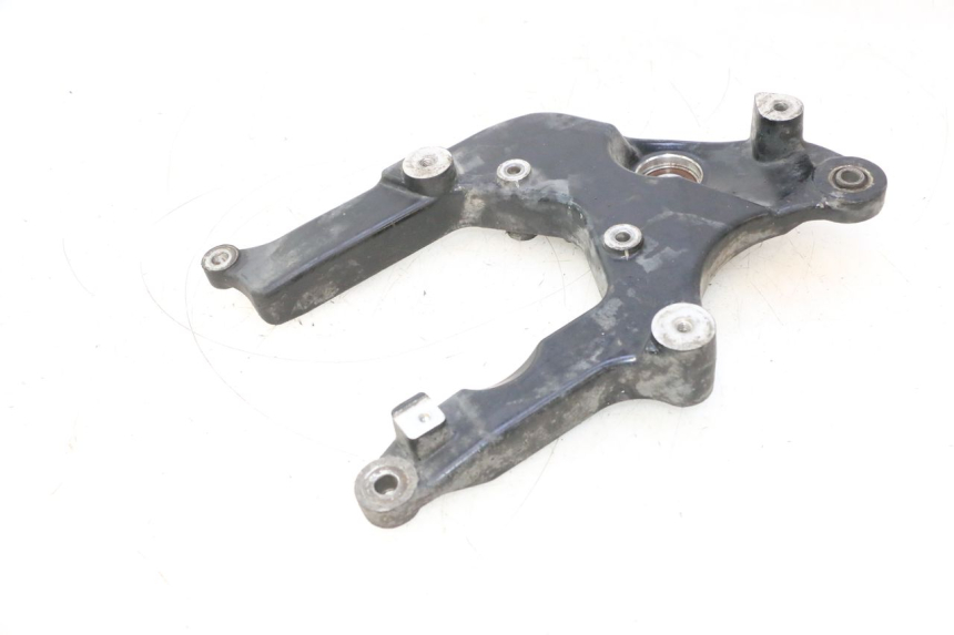 photo de SOPORTE DE ESCAPE SUZUKI BURGMAN 125 (2007 - 2014) - Vista general del producto