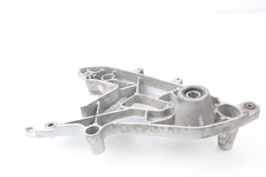 photo de MONTAJE TUBO ESCAPE YAMAHA CYGNUS X INJECTION 125 (2007 - 2013) - Detalle de la pieza