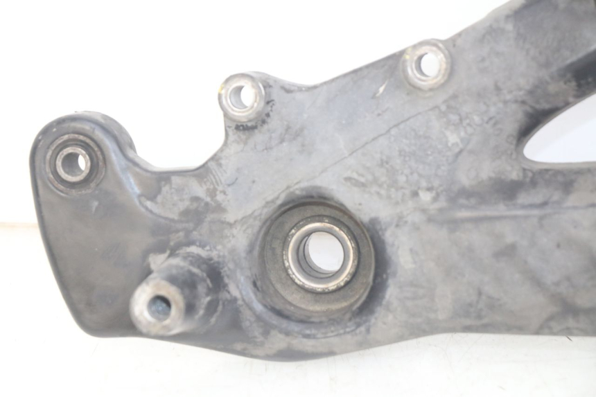 photo de SOPORTE DE ESCAPE KYMCO DINK STREET 125 (2009 - 2014) - Zoom estado de uso