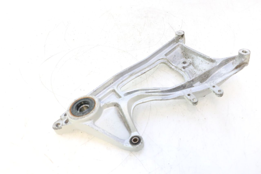 photo de MONTAJE TUBO ESCAPE CF MOTO E-CHARM 125 (2005 - 2008) - Otra perspectiva