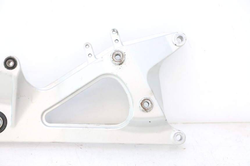 photo de MONTAJE TUBO ESCAPE CF MOTO E-CHARM 125 (2005 - 2008) - Recambio usado revisado