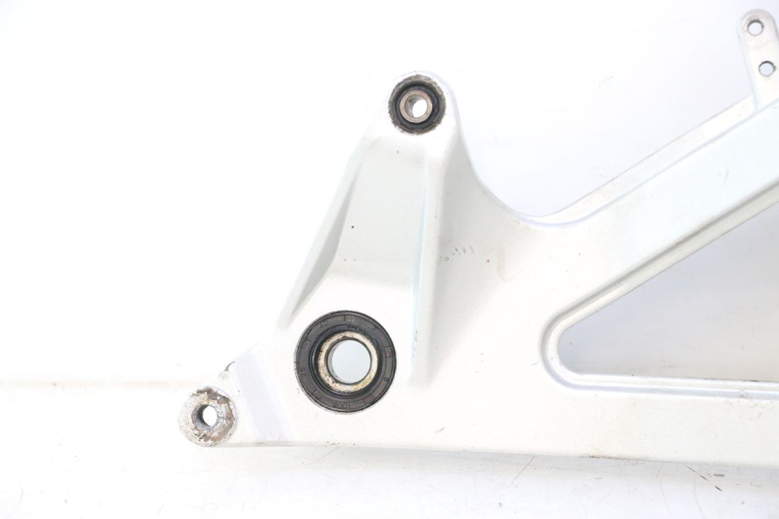 photo de MONTAJE TUBO ESCAPE CF MOTO E-CHARM 125 (2005 - 2008) - Marcados y referencias originales
