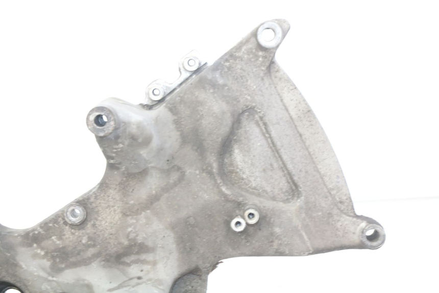 photo de SOPORTE DE ESCAPE HONDA FES S-WING SWING ABS 125 (2007 - 2015) - Detalles de los puntos de fijación