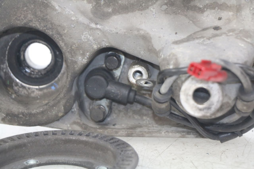 photo de SOPORTE DE ESCAPE HONDA FES S-WING SWING ABS 125 (2007 - 2015) - Recambio usado revisado