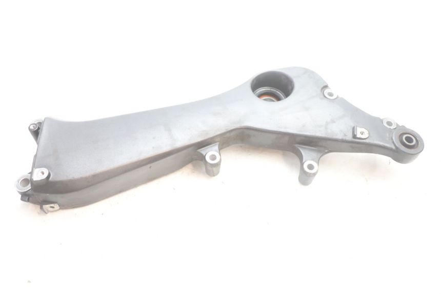 photo de MONTAJE TUBO ESCAPE HONDA FJS SILVER WING SILVERWING 400 (2005 - 2008) - Otra perspectiva