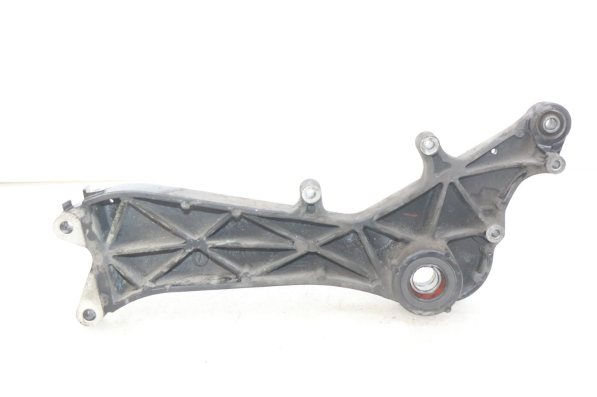 photo de SOPORTE DE ESCAPE HONDA FJS SILVERWING SILVER WING 400 (2009 - 2016) - Otra perspectiva