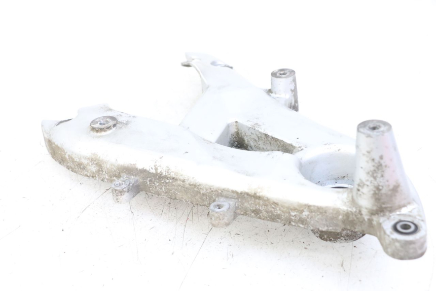 photo de MONTAJE TUBO ESCAPE MBK FLAME X 125 (2007 - 2016) - Primer plano técnico