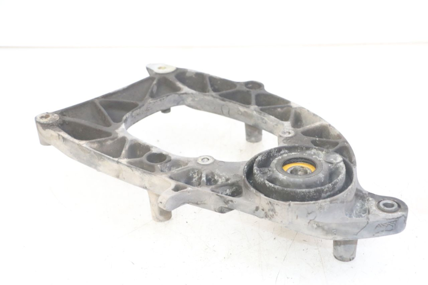 photo de MONTAJE TUBO ESCAPE HONDA FORZA ABS 300 (2013 - 2017) - Detalle de la pieza