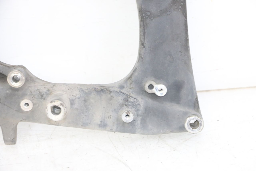 photo de MONTAJE TUBO ESCAPE HONDA FORZA ABS 300 (2013 - 2017) - Primer plano técnico