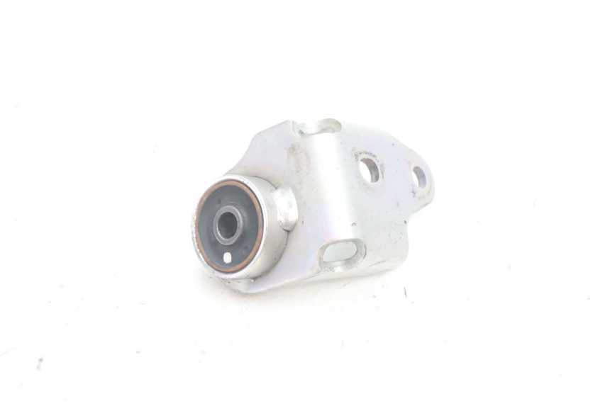 photo de MONTAJE TUBO ESCAPE YAMAHA FZ8 800 (2010 - 2016) - Vista principal