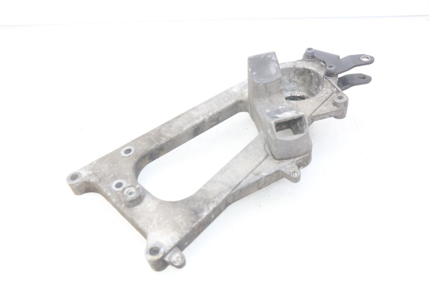 photo de SOPORTE DE ESCAPE PEUGEOT GEOPOLIS 400 (2007 - 2013) - Detalle de la pieza