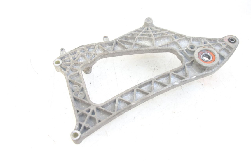 photo de MONTAJE TUBO ESCAPE PEUGEOT GEOPOLIS RS 125 (2007 - 2009) - Detalle de la pieza