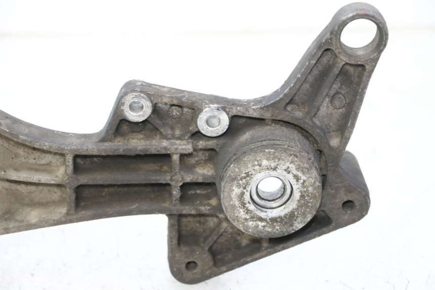 photo de MONTAJE TUBO ESCAPE DAELIM HISTORY 125 (2001 - 2002) - Detalle de la pieza