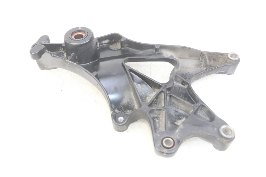 photo de SOPORTE DE ESCAPE YAMAHA HW XENTER 125 (2011 - 2017) - Detalle de la pieza