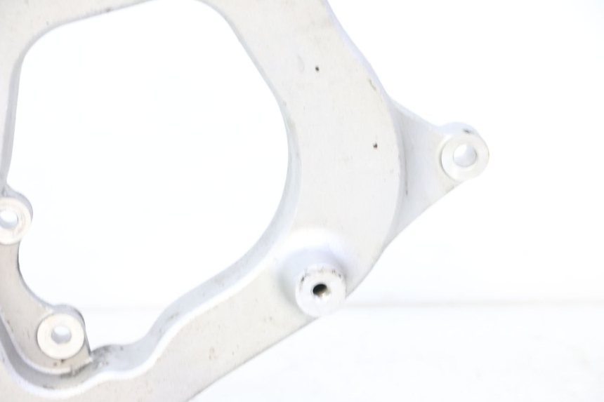 photo de MONTAJE TUBO ESCAPE PIAGGIO MP3 HPE 310 (2024 - 2025) - Estado de la superficie y material