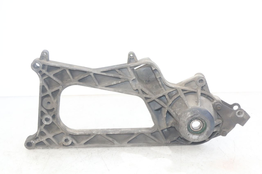 photo de SOPORTE DE ESCAPE PIAGGIO MP3 LT 400 (2007 - 2012) - Otra perspectiva