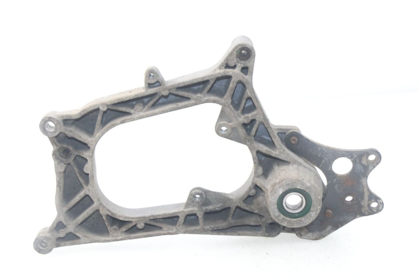 photo de SOPORTE DE ESCAPE PIAGGIO MP3 125 (2006 - 2014) - Zoom estado de uso