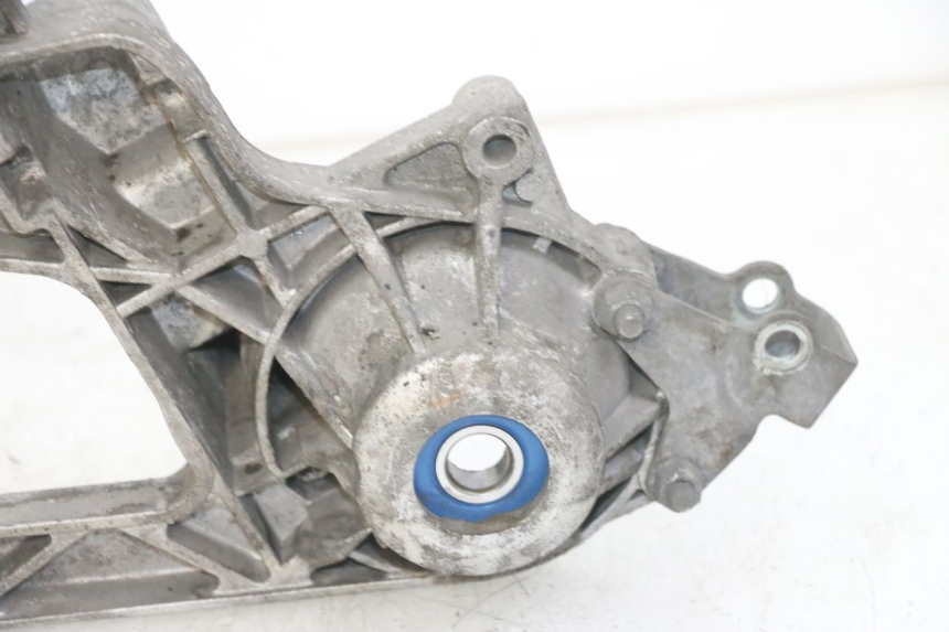 photo de MONTAJE TUBO ESCAPE PIAGGIO MP3 500 (2011 - 2015) - Zoom estado de uso