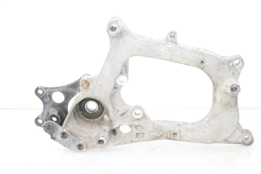 photo de SOPORTE DE ESCAPE PIAGGIO MP3 RL 250 (2006 - 2010) - Vista principal