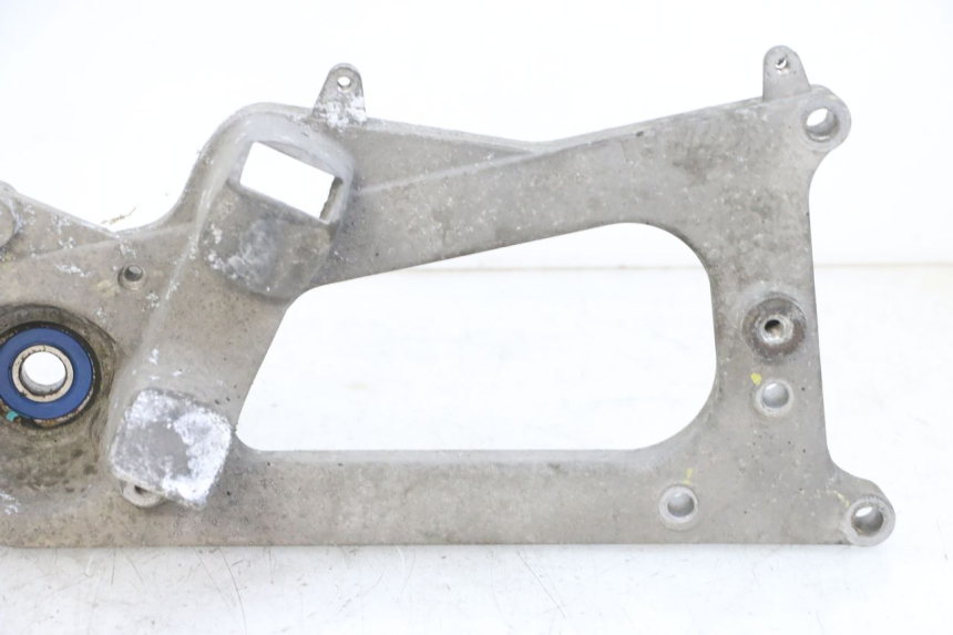 photo de MONTAJE TUBO ESCAPE PIAGGIO MP3 500 (2016 - 2018) - Otra perspectiva