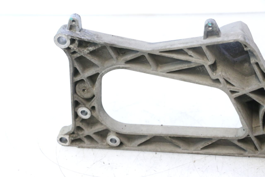 photo de MONTAJE TUBO ESCAPE PIAGGIO MP3 500 (2016 - 2018) - Estado de la superficie y material